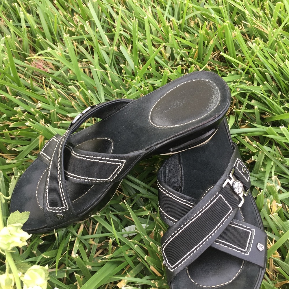 Nike Air - Cole Haan,  black wedge heels, size 7B - Picture 5 of 7